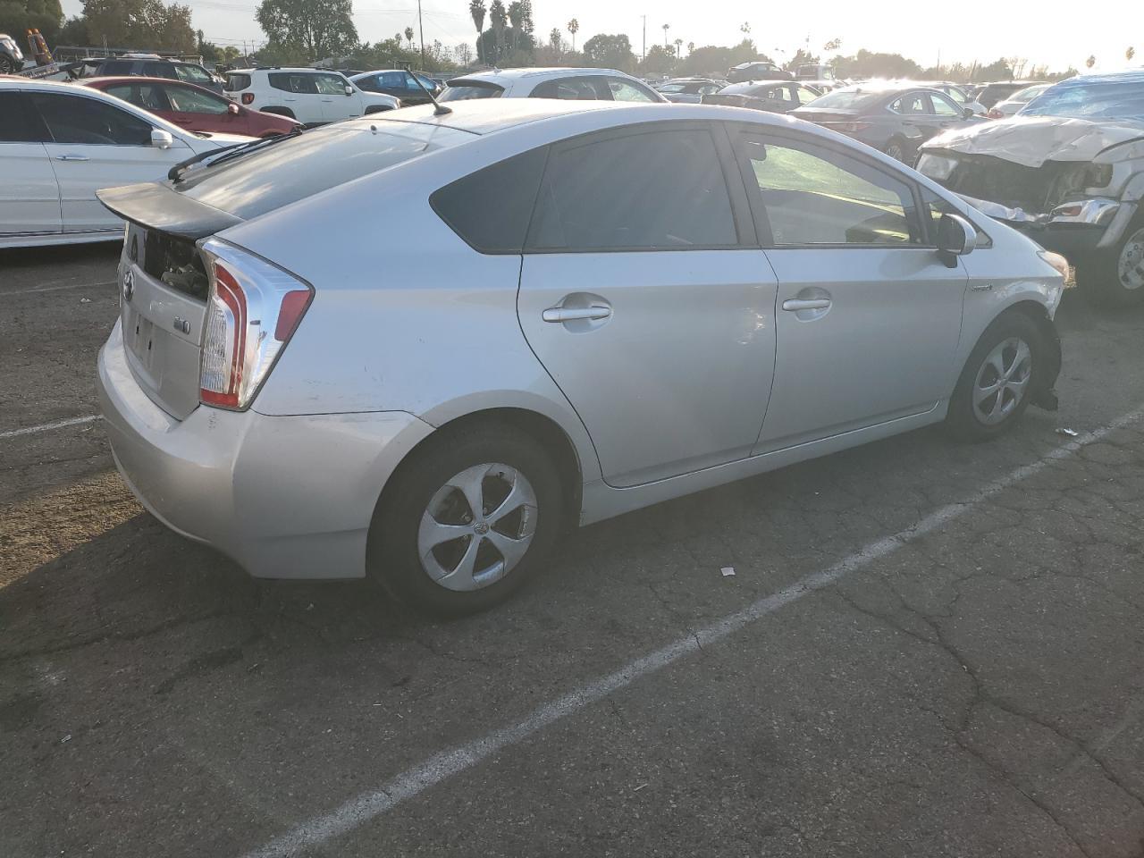 2015 TOYOTA PRIUS