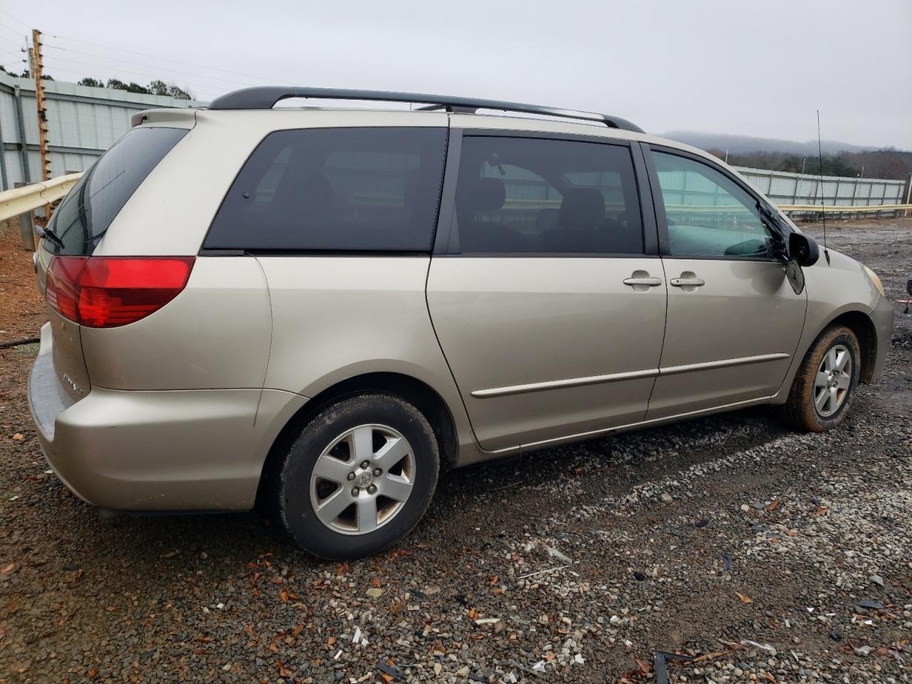 2005 TOYOTA SIENNA