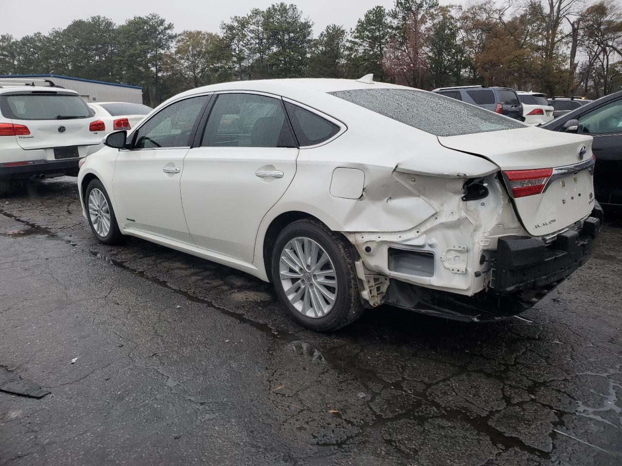 2013 TOYOTA Avalon