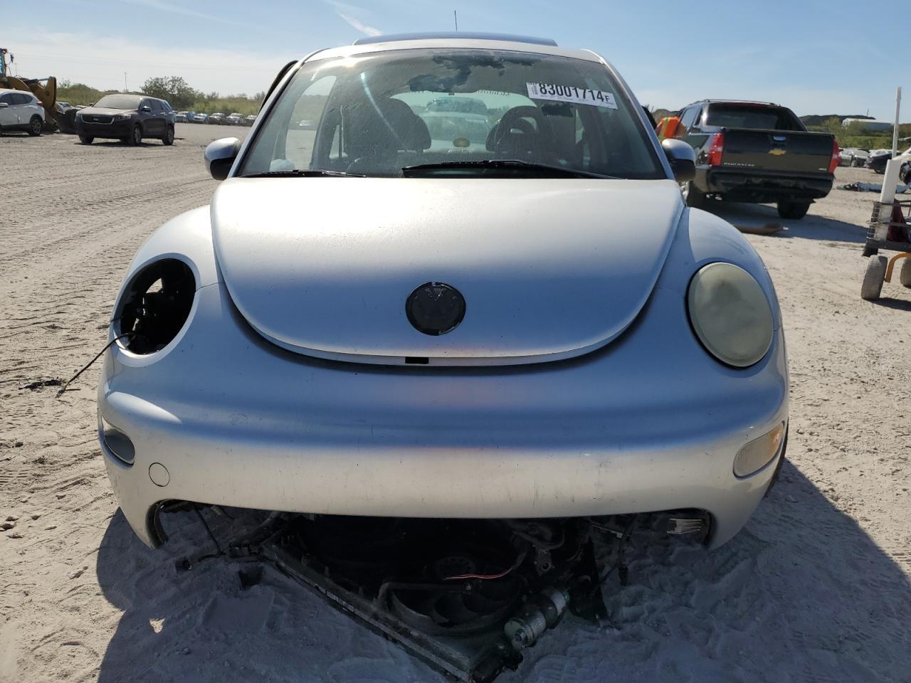 2001 VOLKSWAGEN Beetle