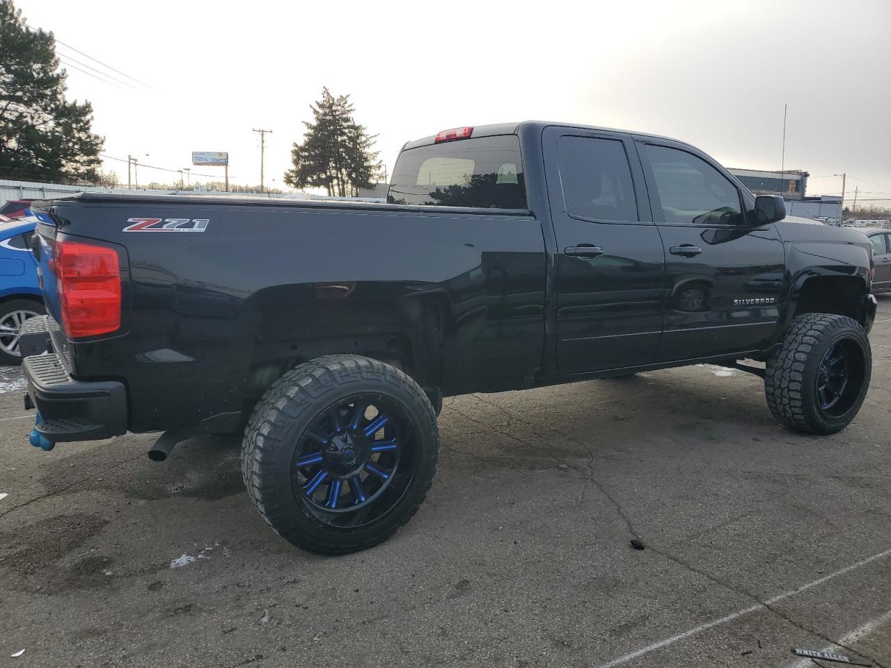 2017 CHEVROLET Silverado