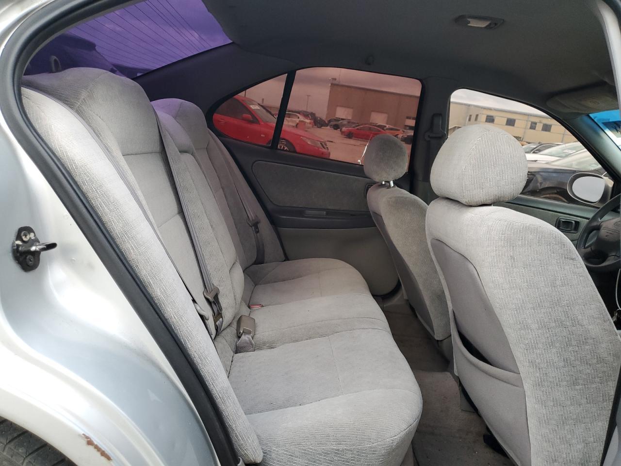 2001 NISSAN ALTIMA