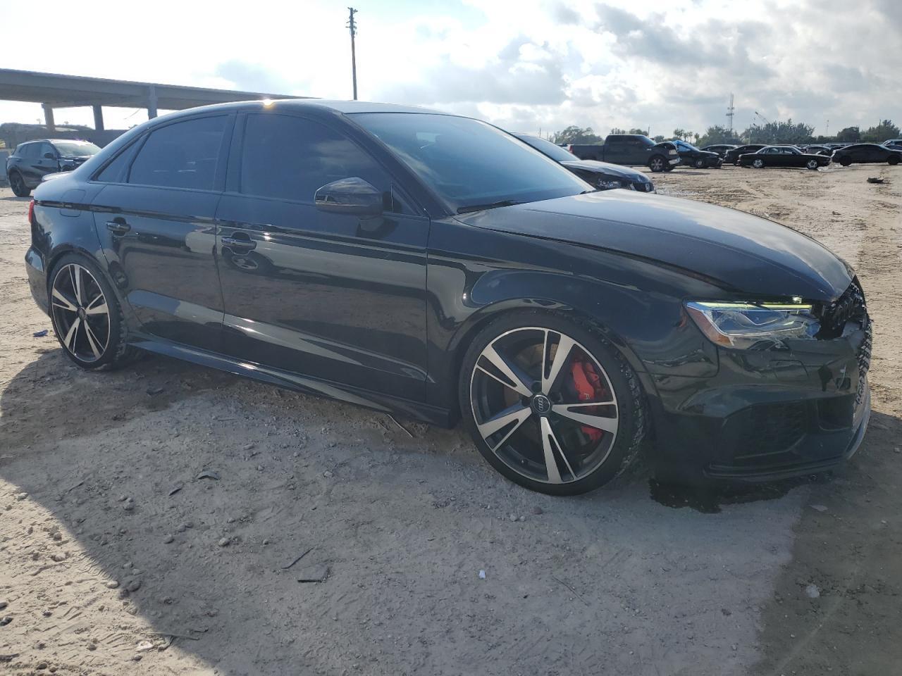 2019 AUDI RS3