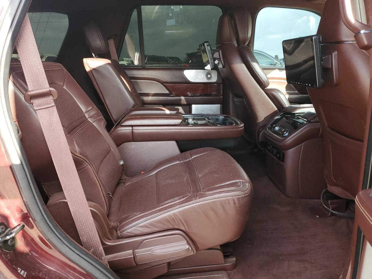 2018 LINCOLN Navigator