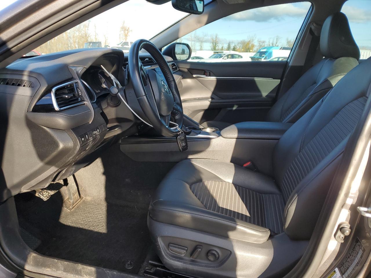 2018 TOYOTA CAMRY