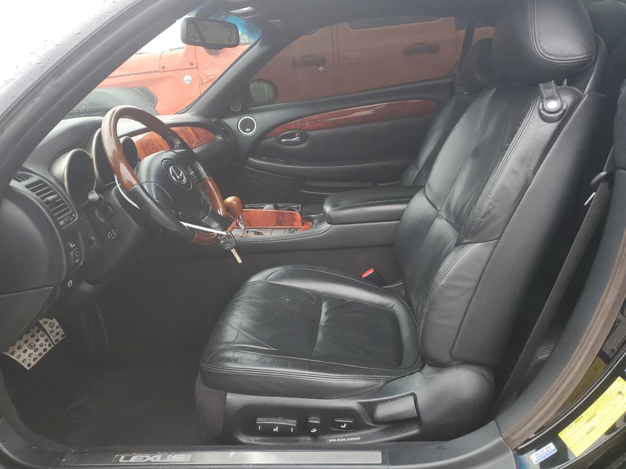 2006 LEXUS SC 430