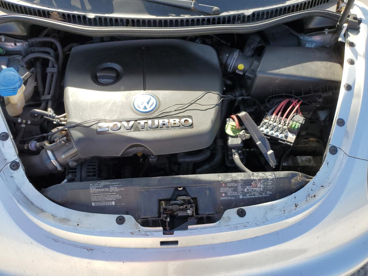 2001 VOLKSWAGEN Beetle