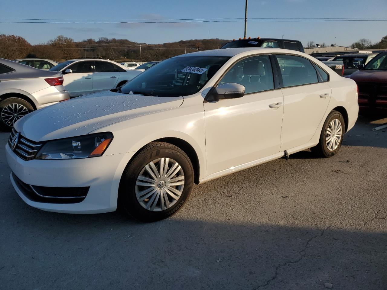 2014 VOLKSWAGEN Passat