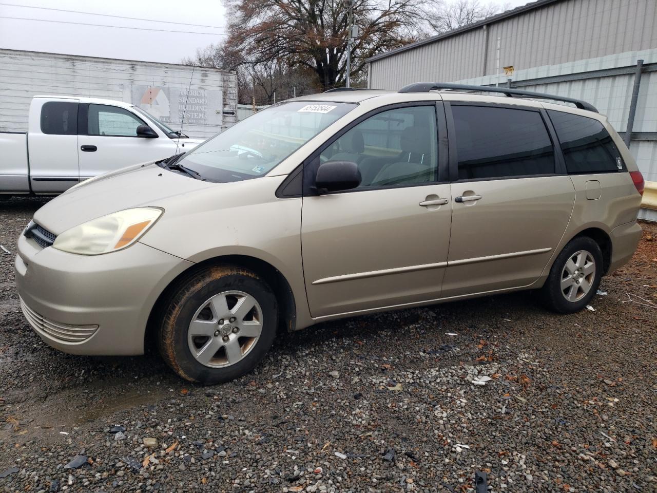 2005 TOYOTA SIENNA