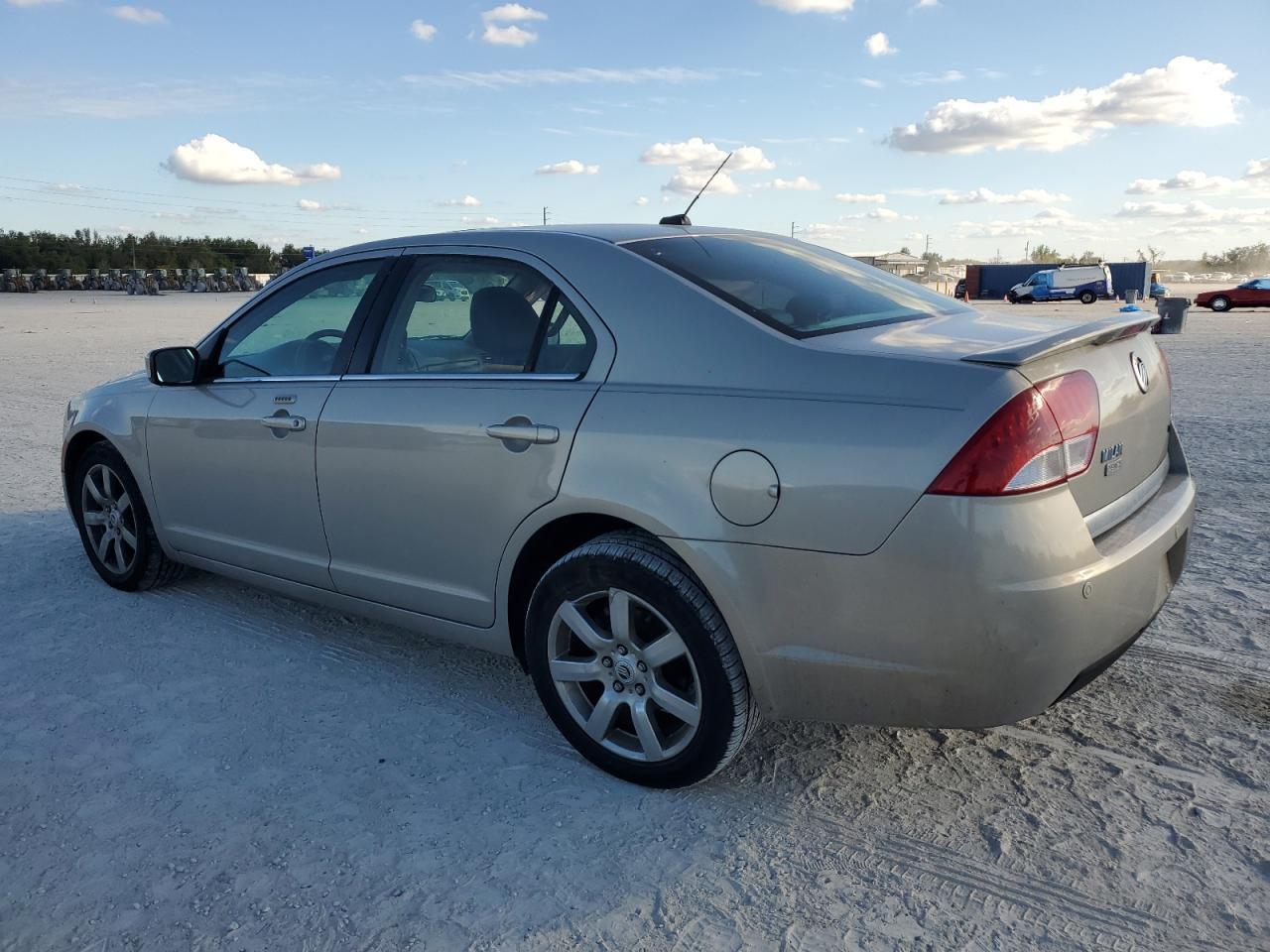 2010 MERCURY Milan
