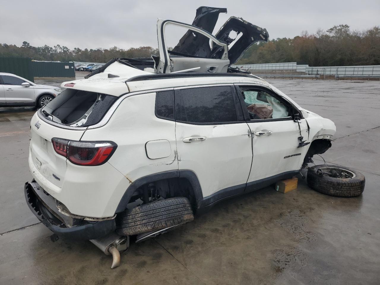 2020 JEEP Compass