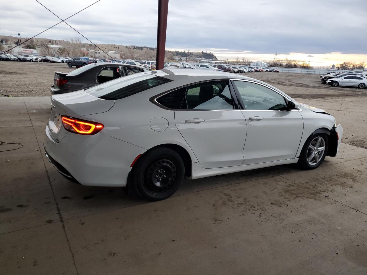 2016 CHRYSLER 200