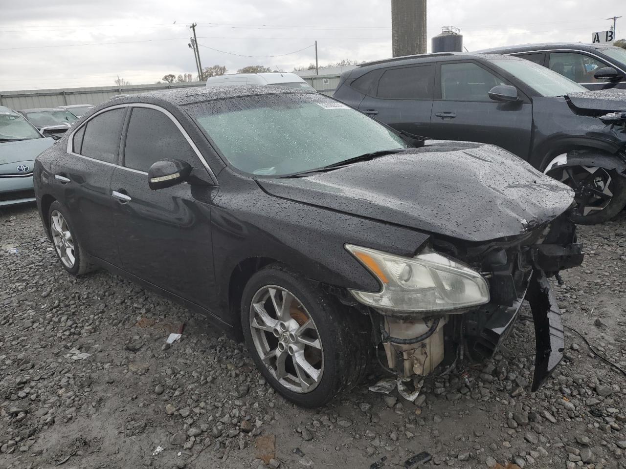 2012 NISSAN Maxima