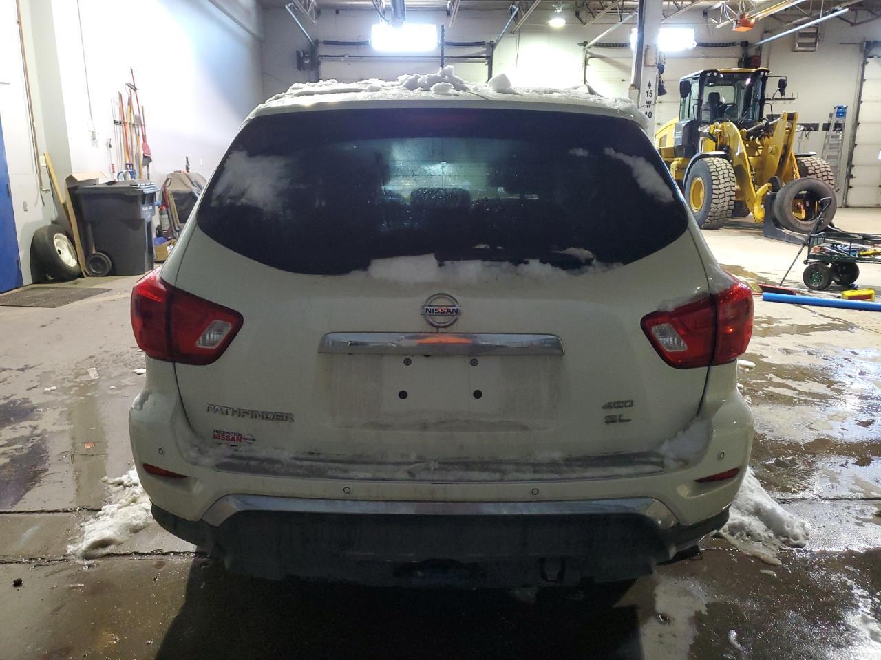 2017 NISSAN PATHFINDER