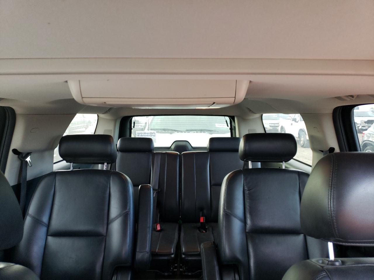 2010 CHEVROLET Suburban