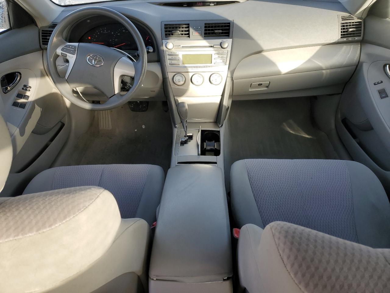 2011 TOYOTA CAMRY