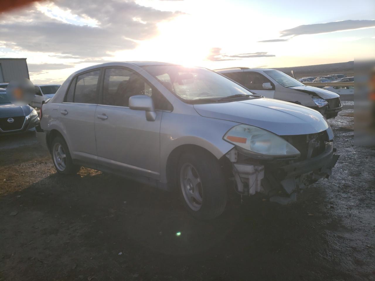 2009 NISSAN VERSA