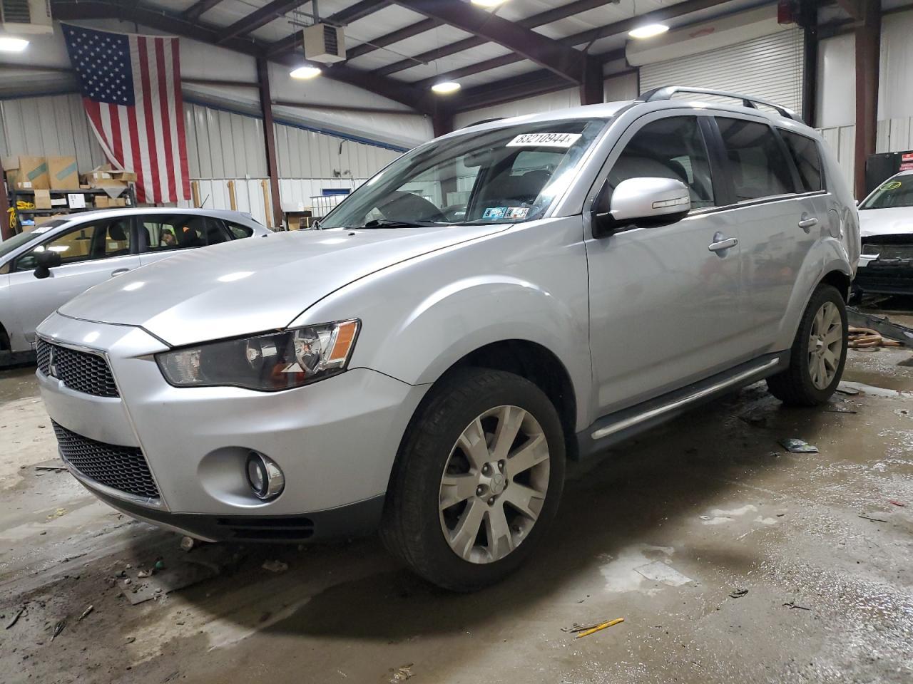 2011 MITSUBISHI outlander