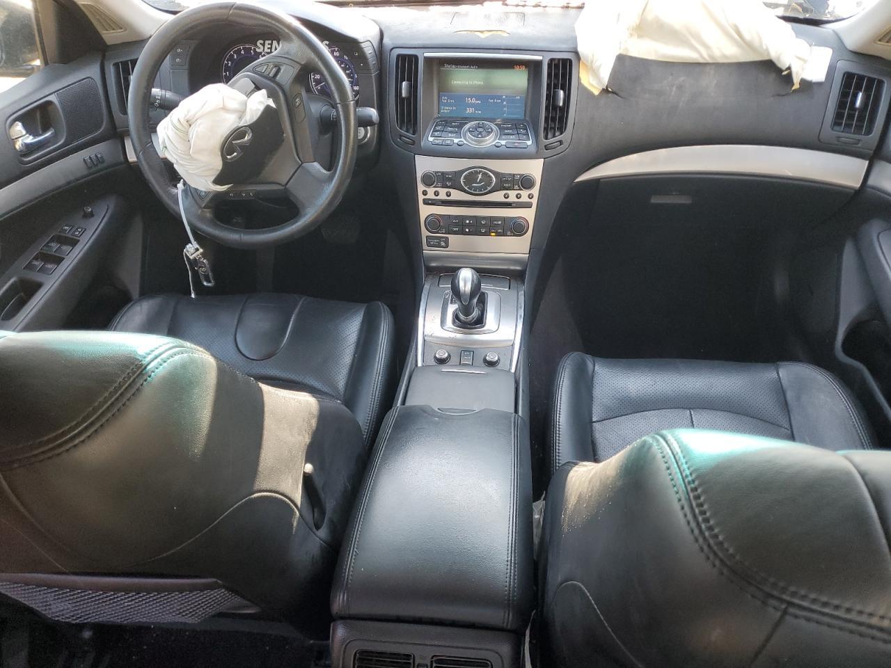 2011 INFINITI G37