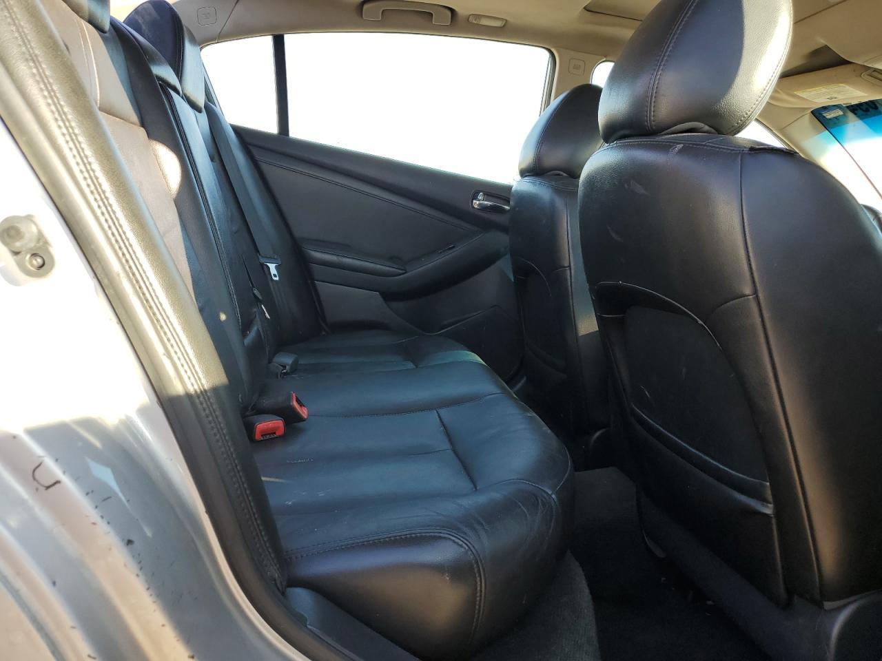 2012 NISSAN ALTIMA