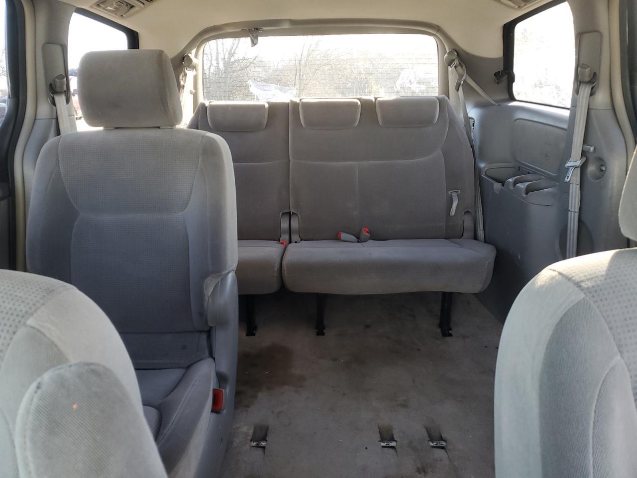 2005 TOYOTA SIENNA