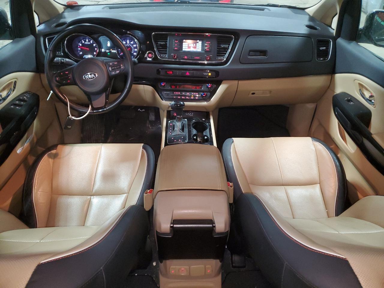 2016 KIA SEDONA