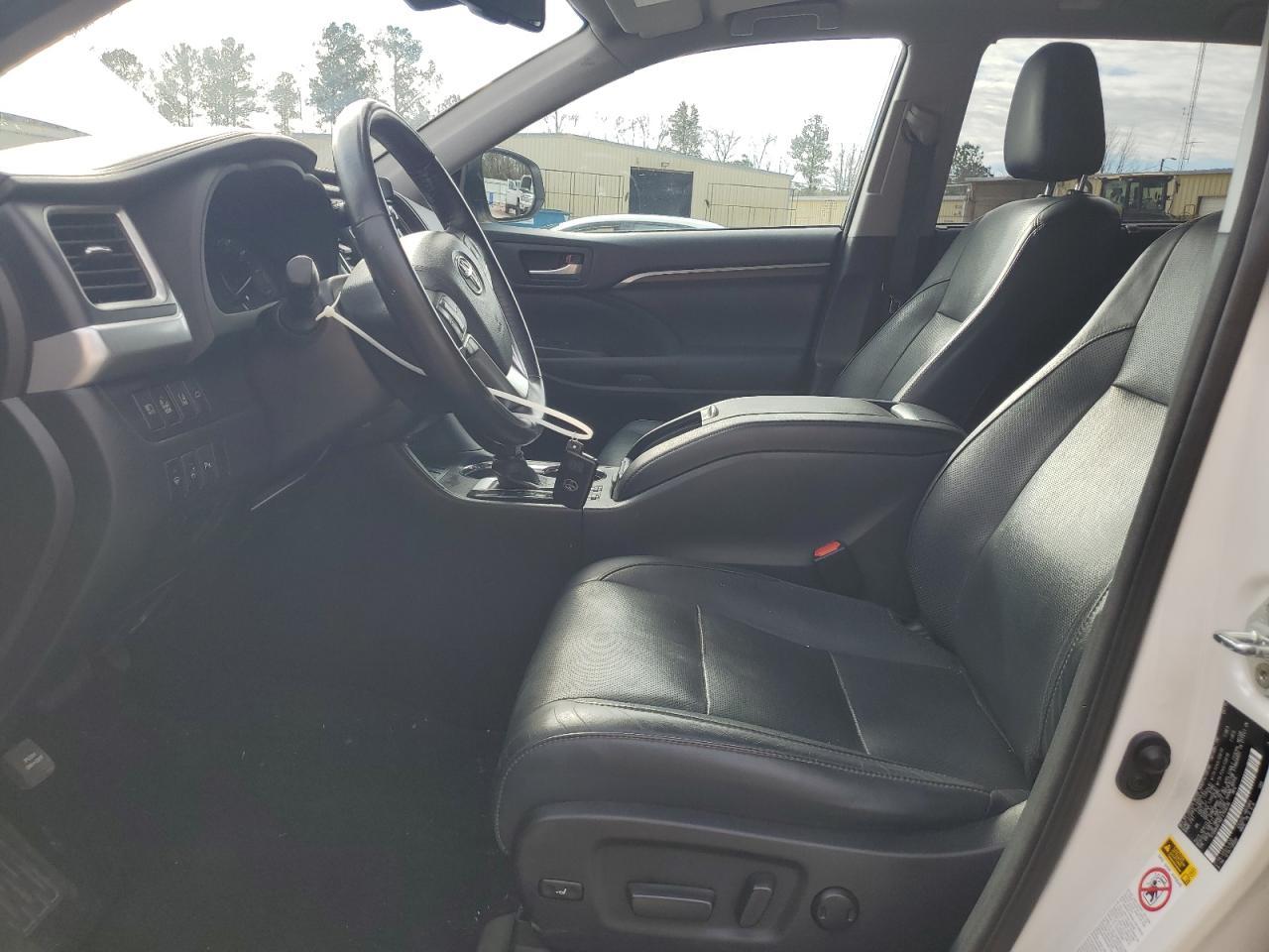 2015 TOYOTA HIGHLANDER