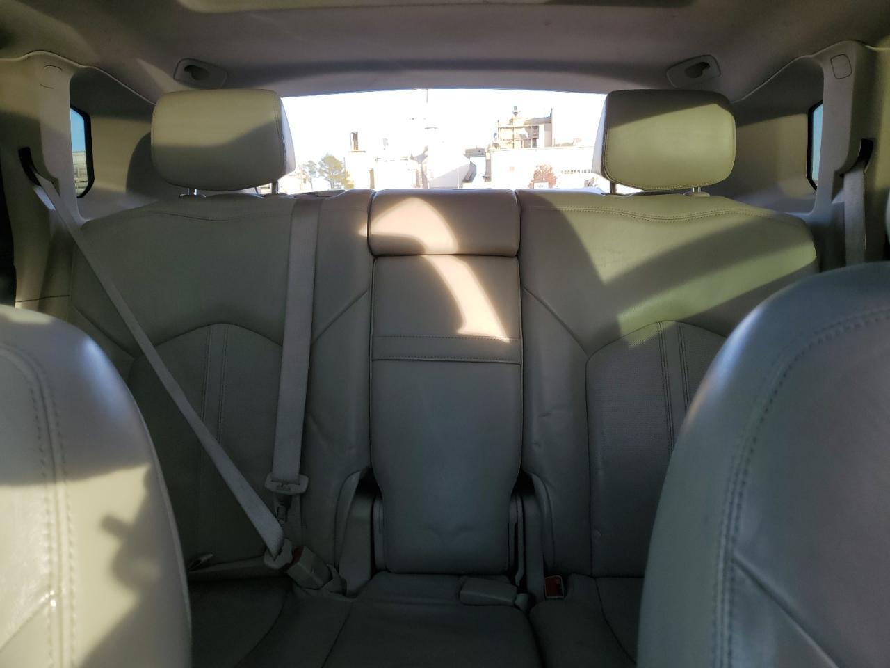 2011 CADILLAC SRX