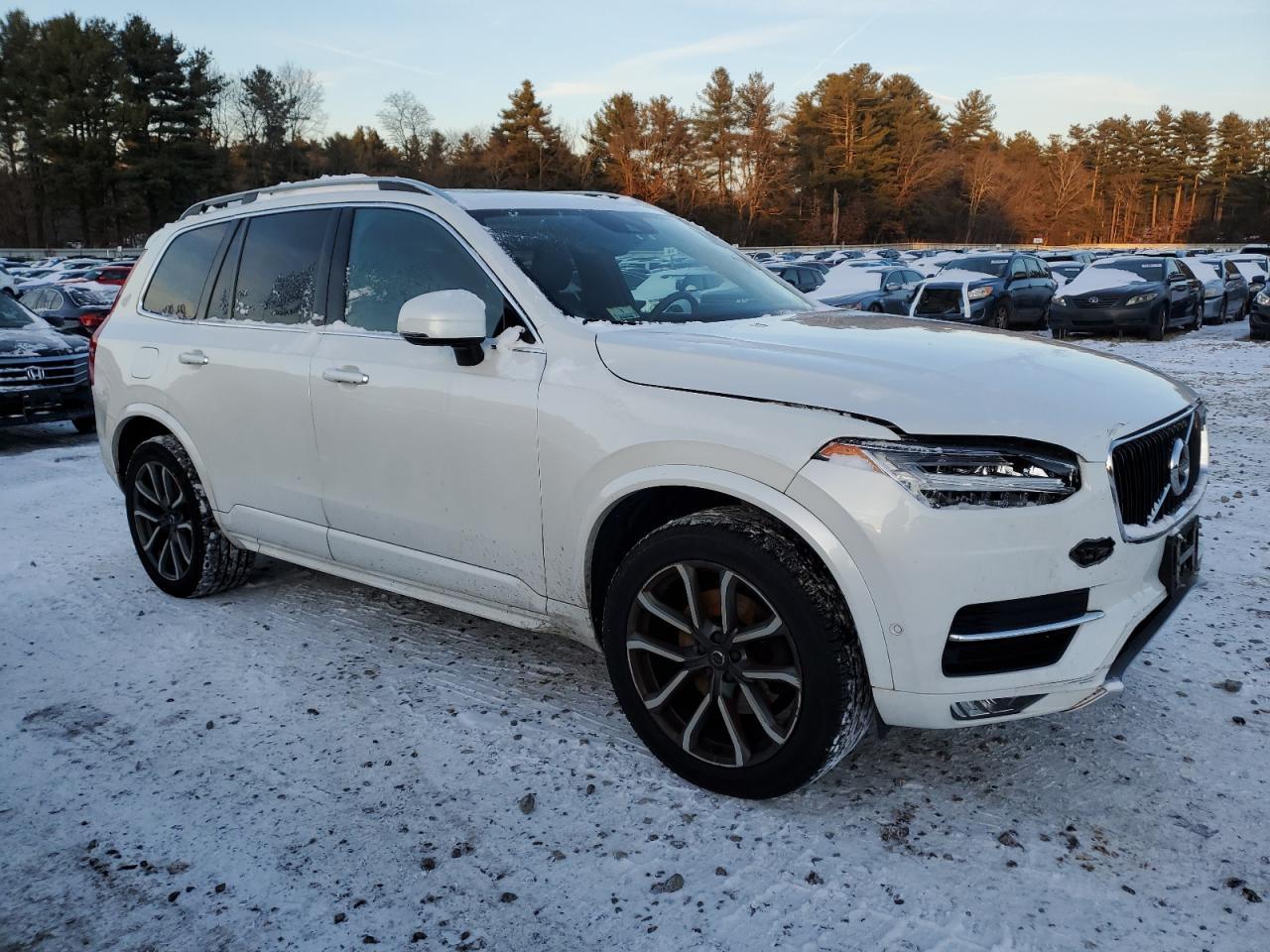 2018 VOLVO XC90