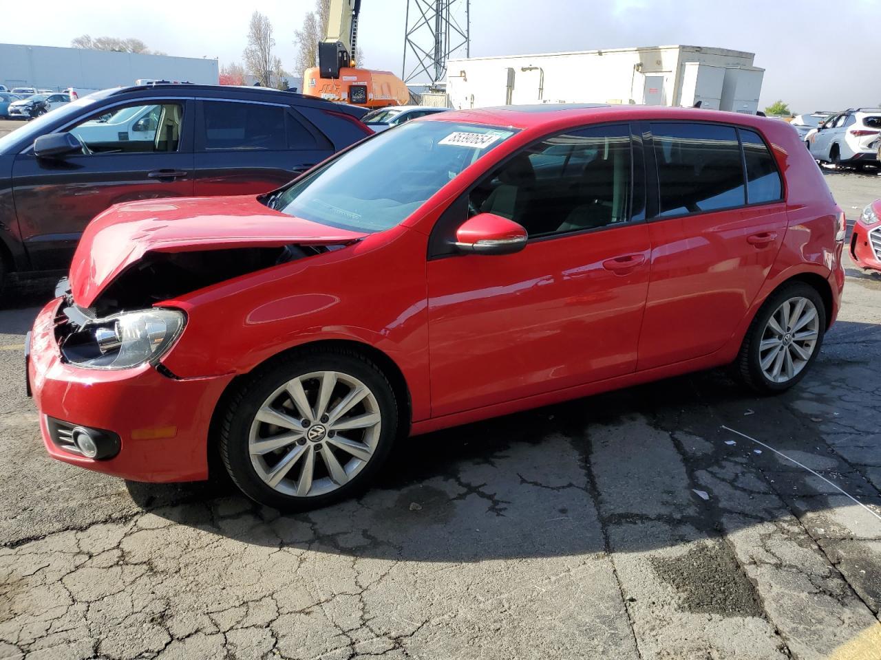 2013 VOLKSWAGEN GOLF