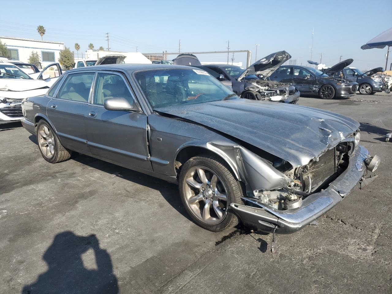 2002 JAGUAR Xj-Series