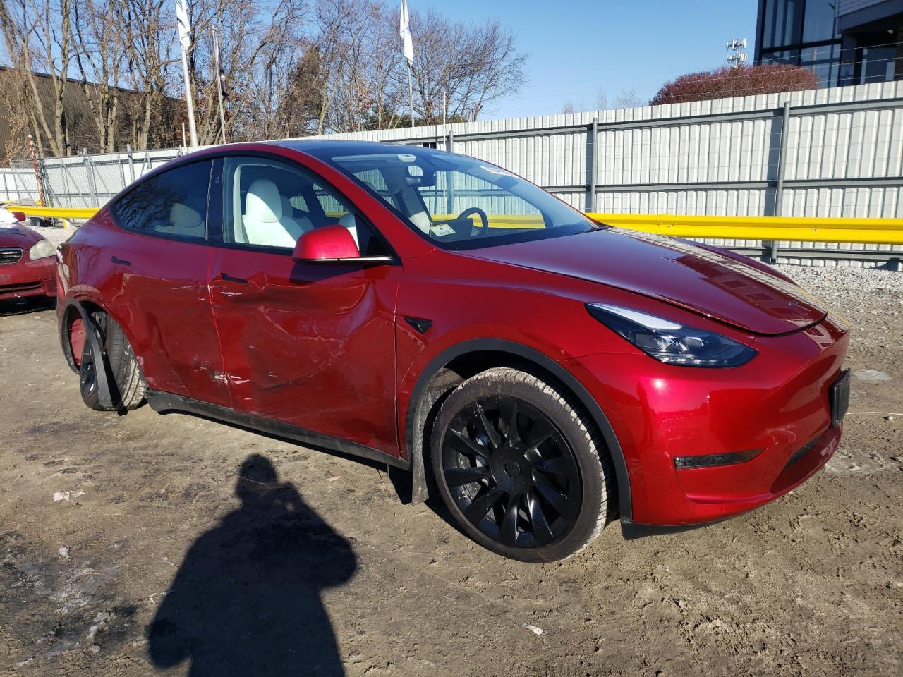 2024 TESLA MODEL Y