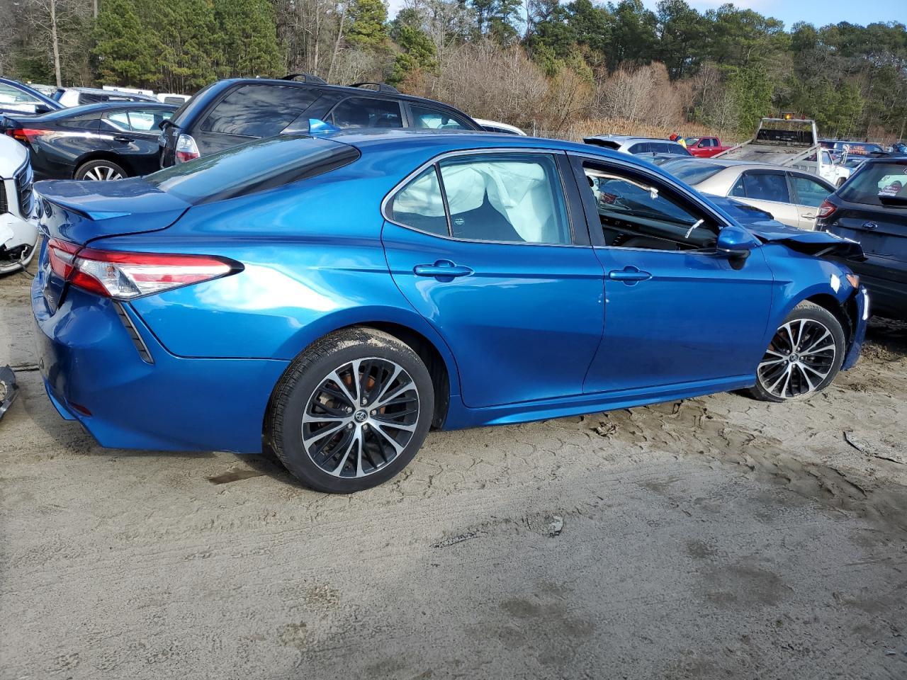 2020 TOYOTA CAMRY