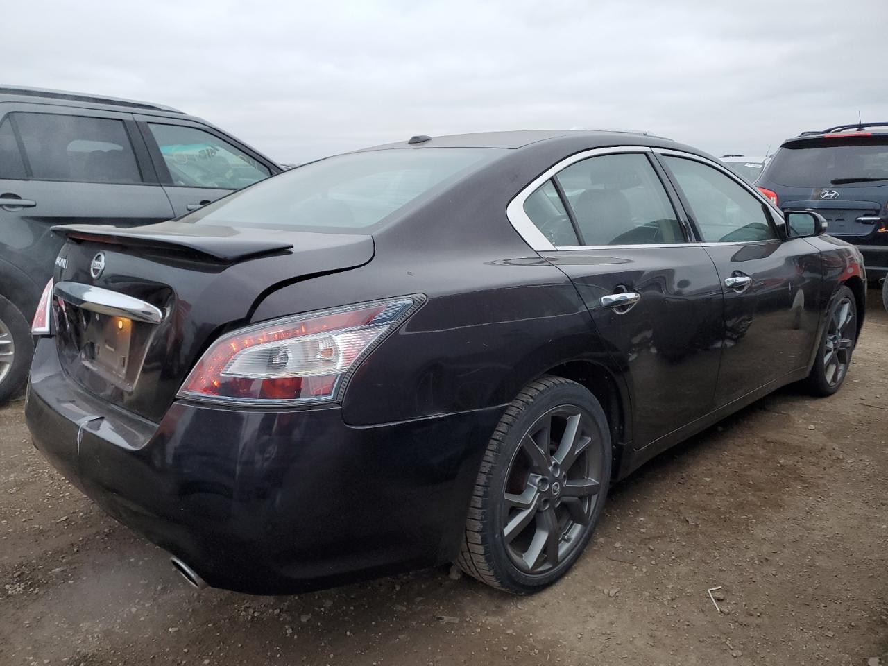 2014 NISSAN Maxima