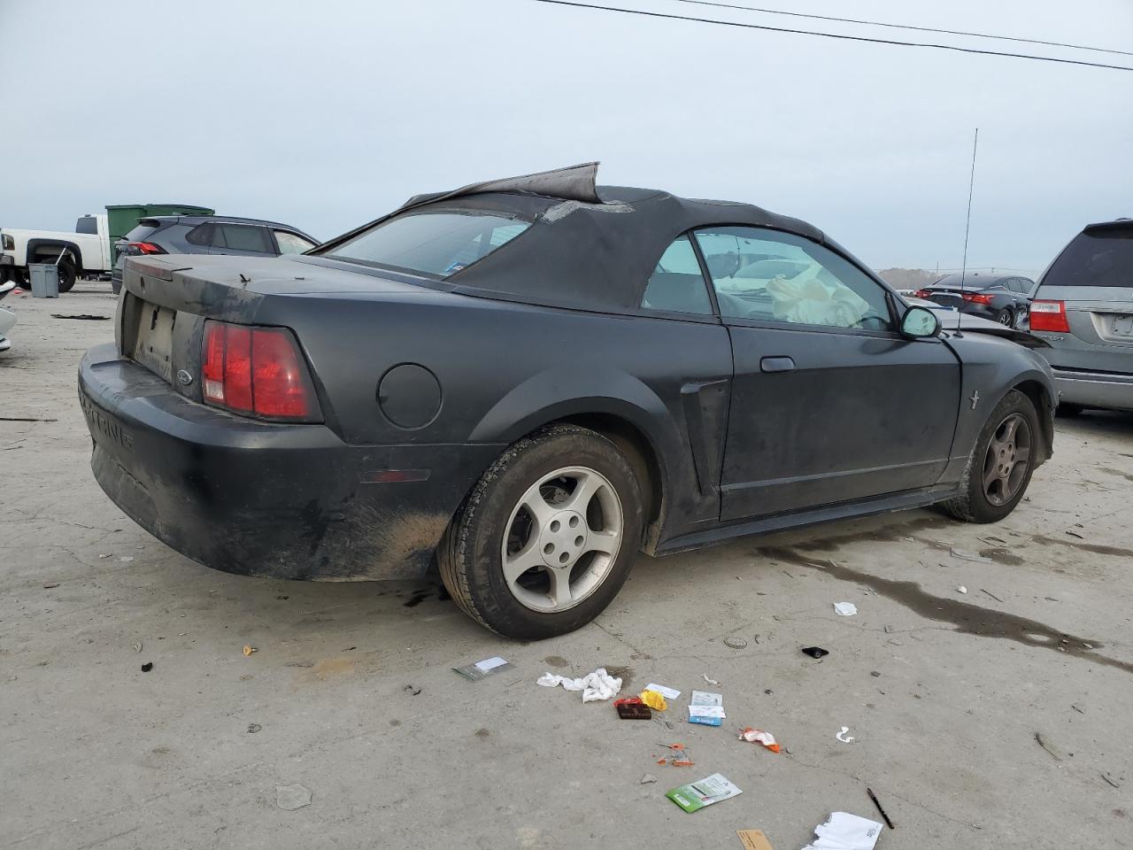 2001 FORD MUSTANG