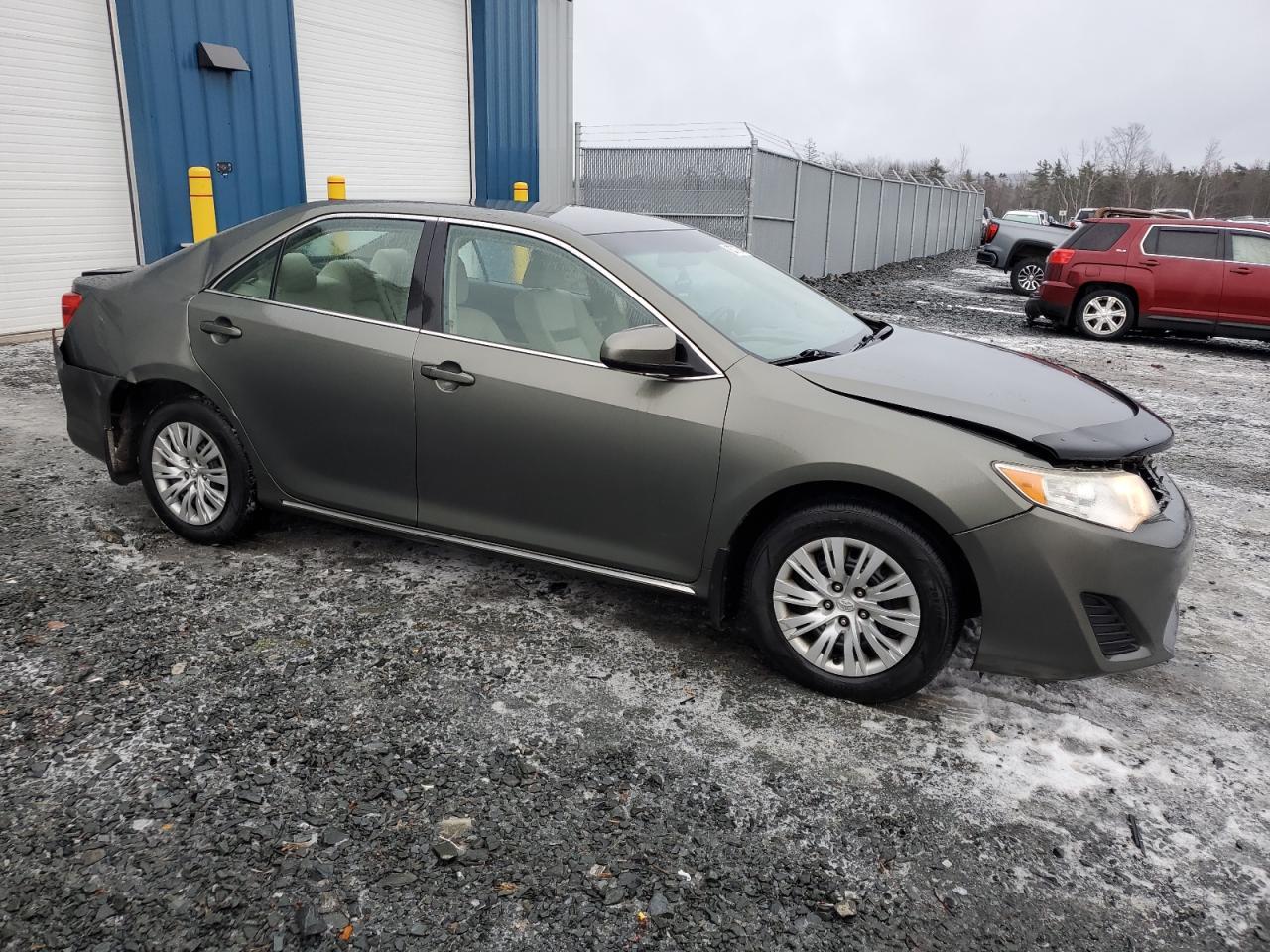 2014 TOYOTA CAMRY