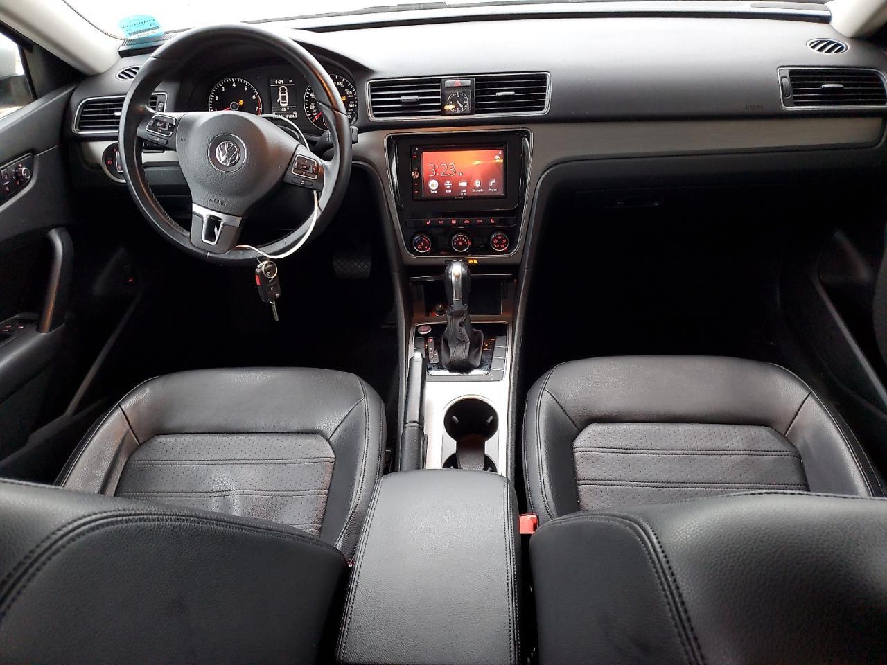 2015 VOLKSWAGEN Passat