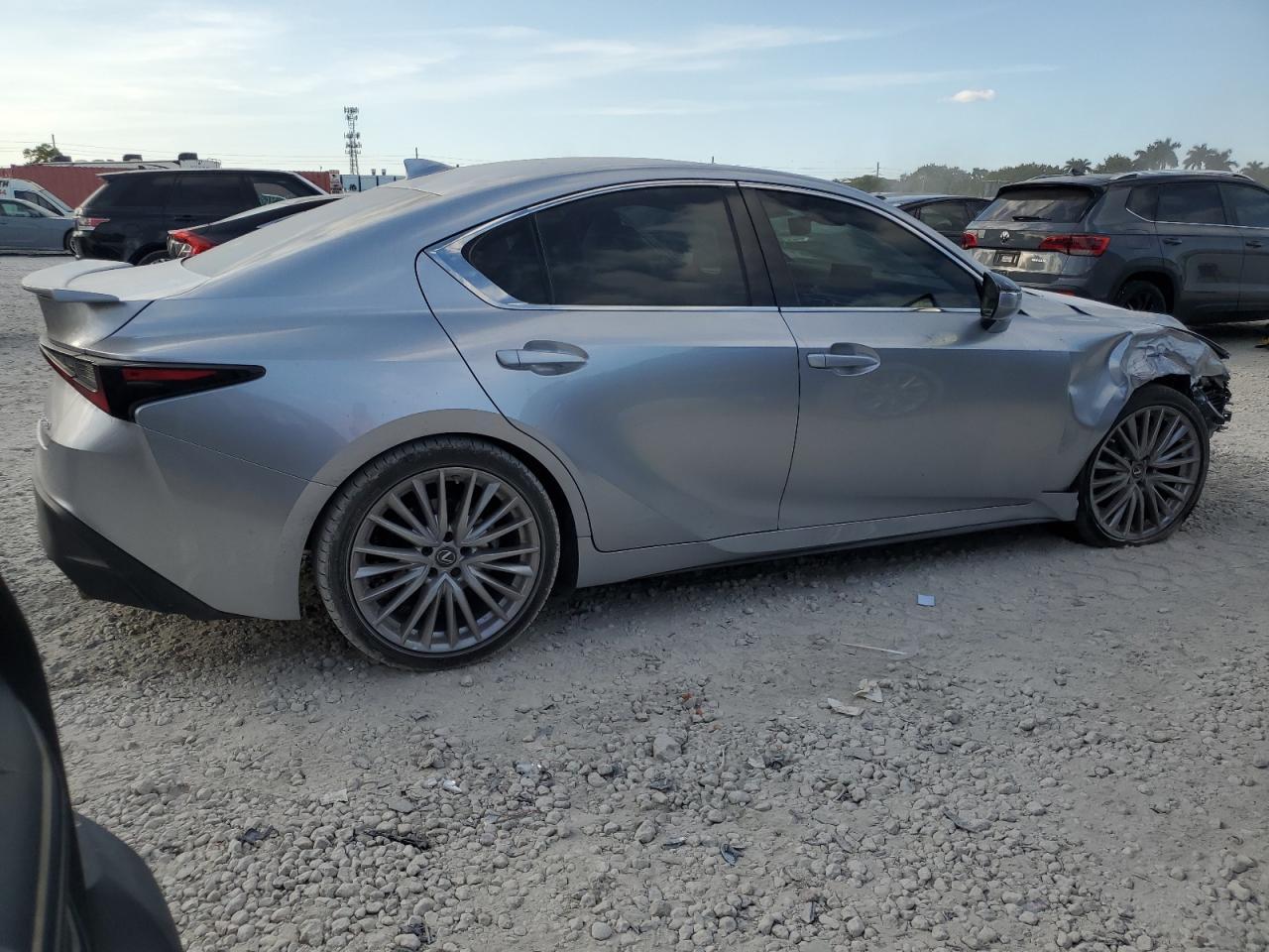 2022 LEXUS IS 300