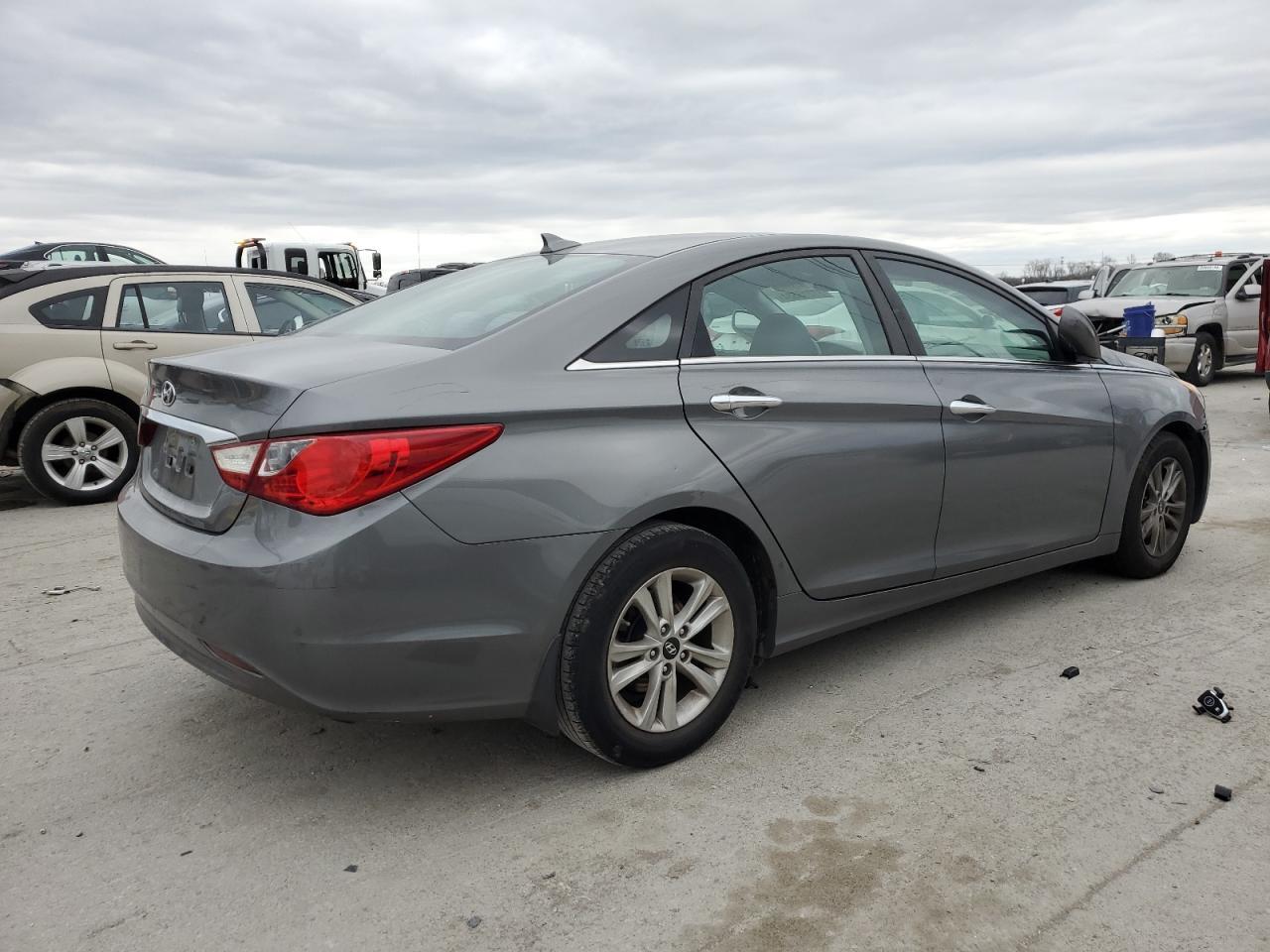 2013 HYUNDAI SONATA