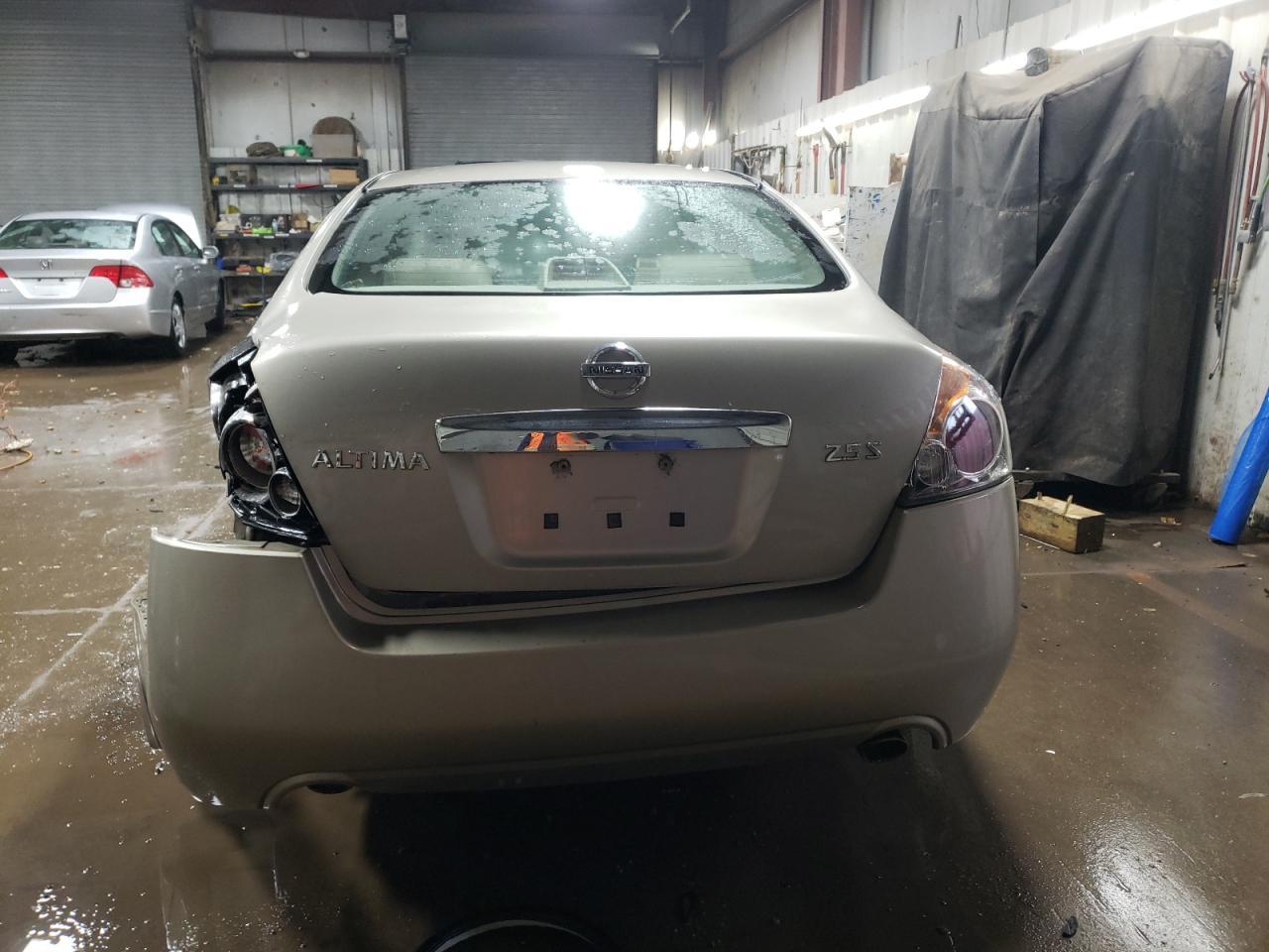 2010 NISSAN ALTIMA