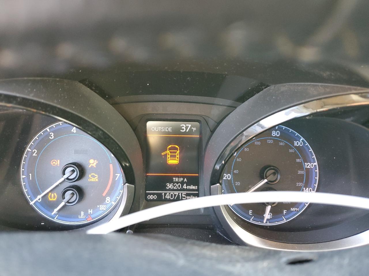 2015 TOYOTA COROLLA