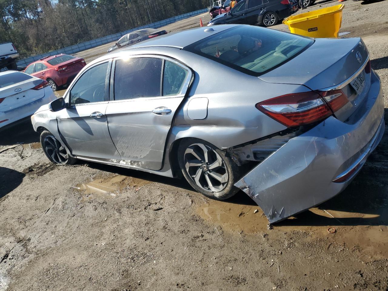 2016 HONDA ACCORD