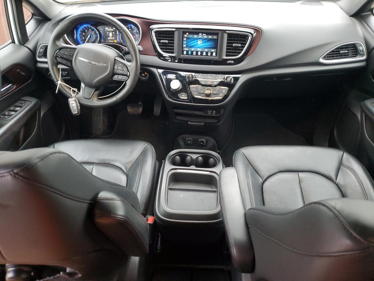2020 CHRYSLER Pacifica