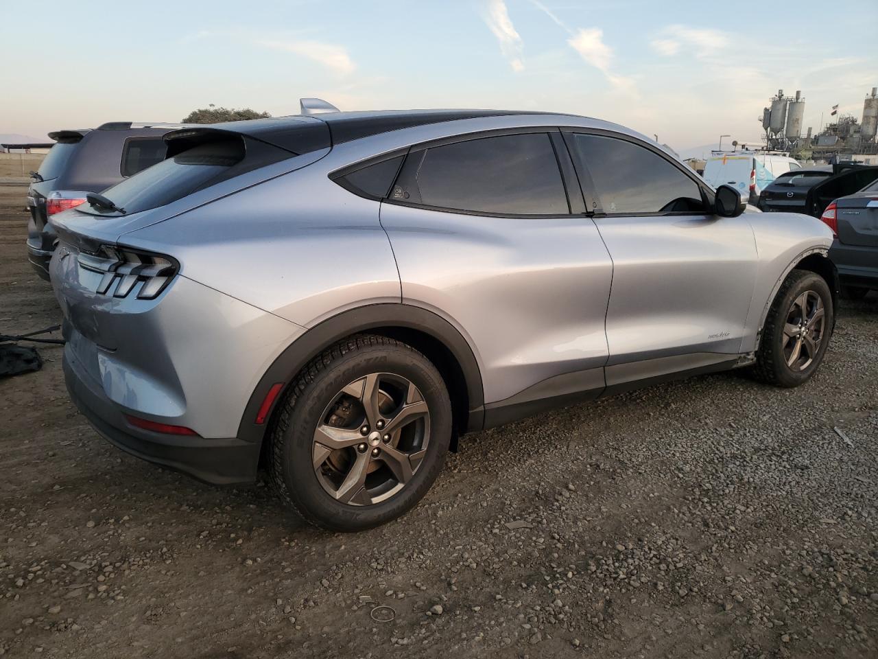 2022 FORD Mustang Mach-E