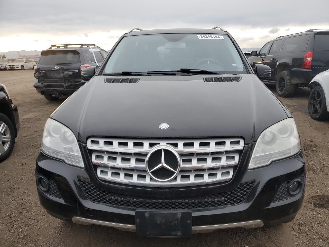 2011 MERCEDES-BENZ ML-Class