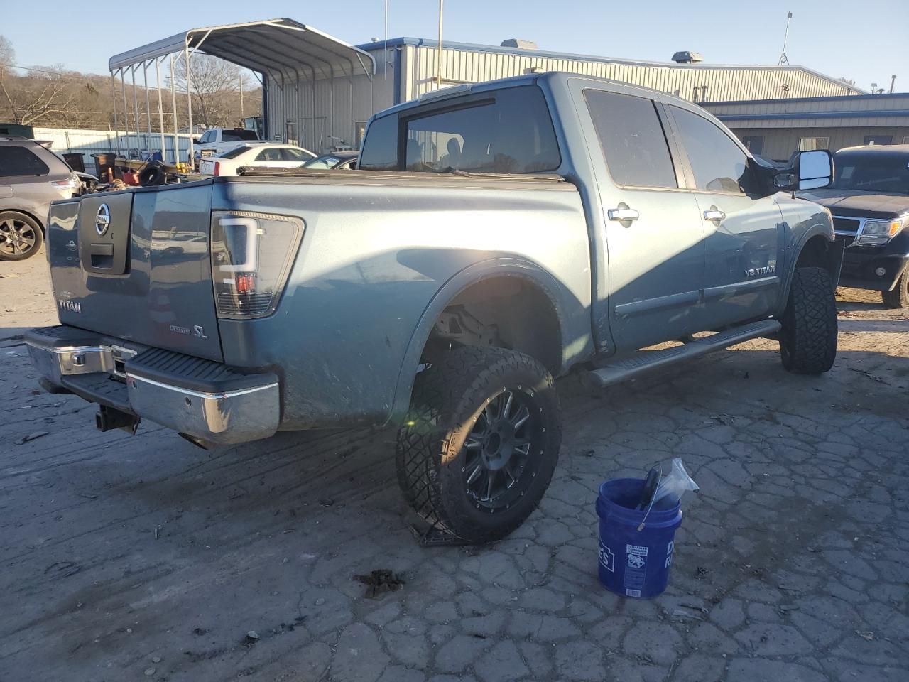 2012 NISSAN Titan