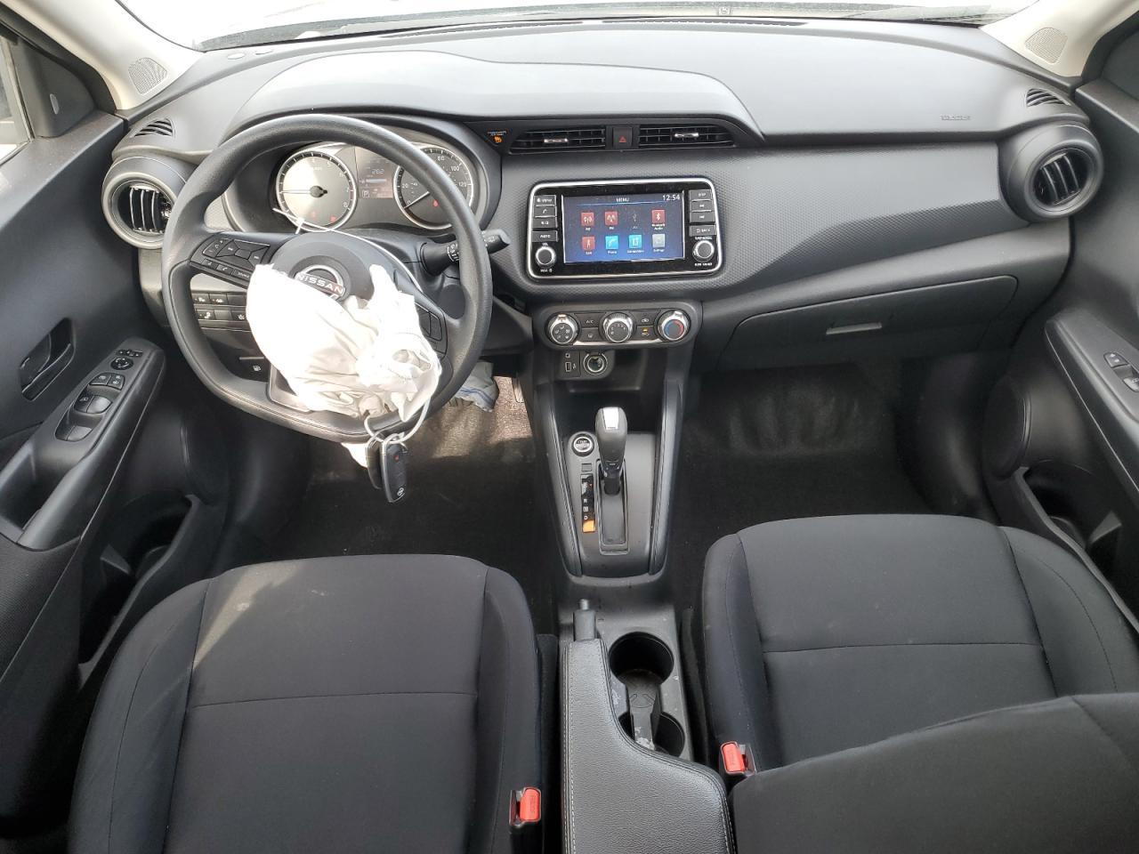 2023 NISSAN KICKS