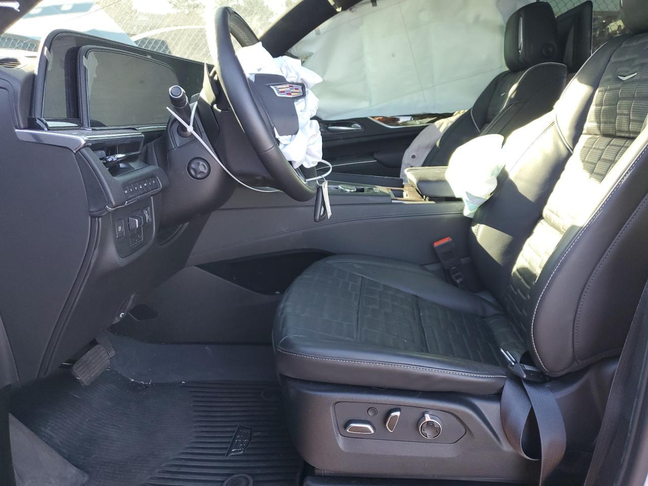 2024 CADILLAC ESCALADE