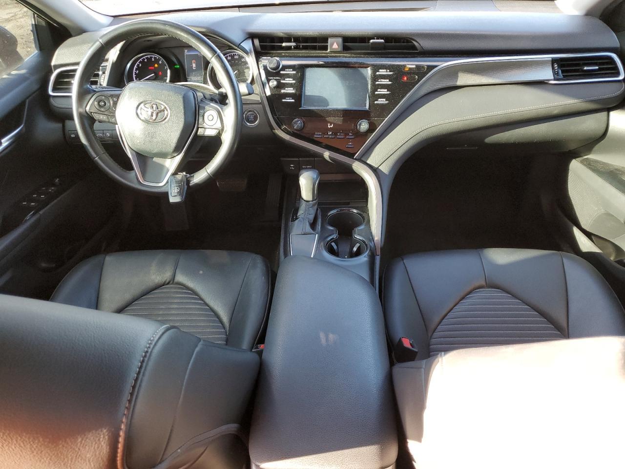 2018 TOYOTA CAMRY