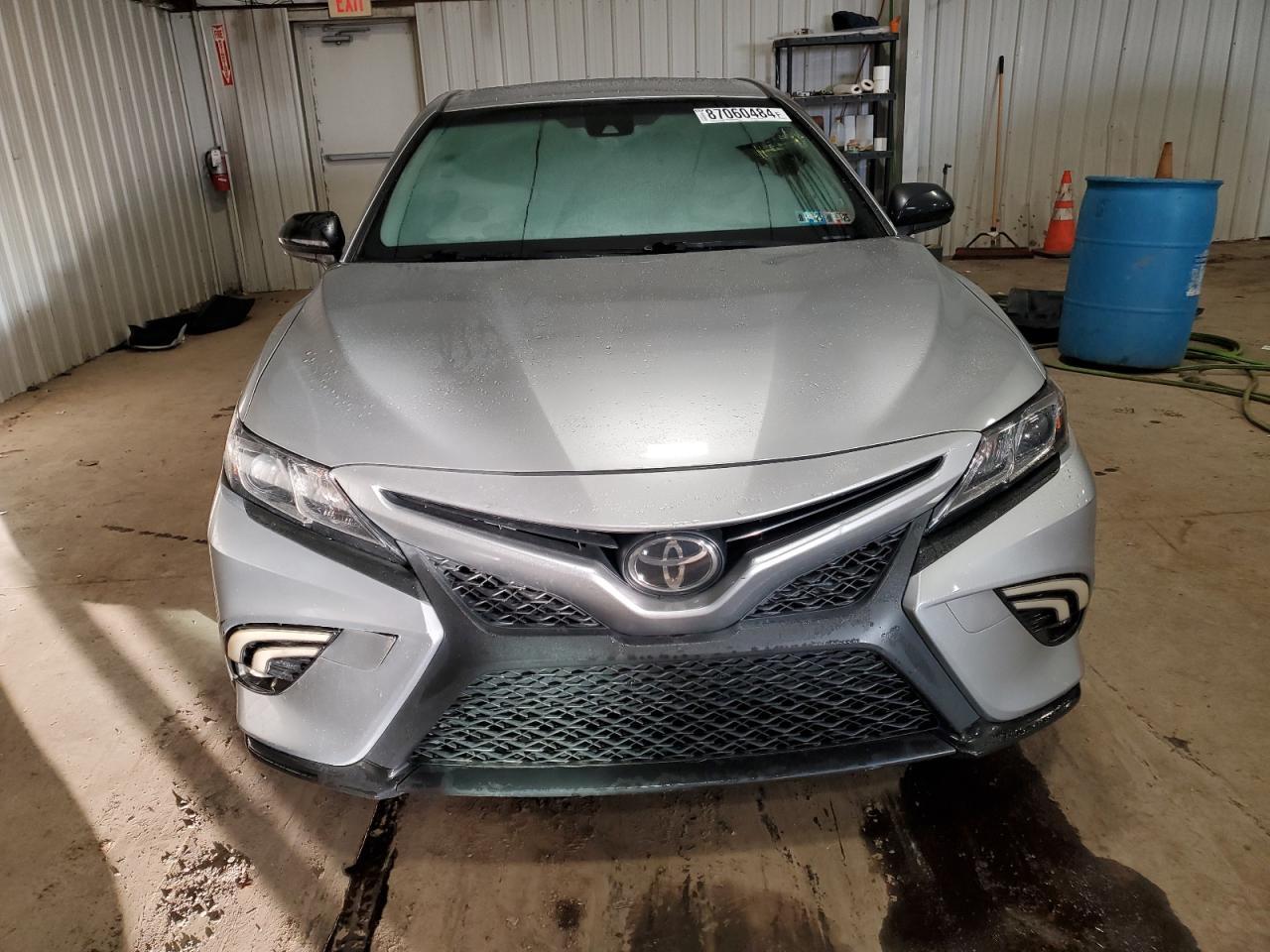 2018 TOYOTA CAMRY
